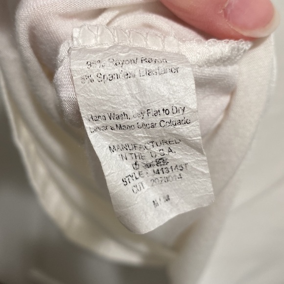 Coco & Main White Tunic Tee - Medium - EUC - Picture 4 of 4